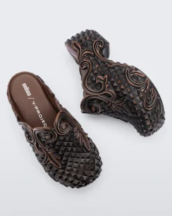 Discount Melissa Court Clog Brown