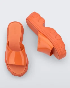 Online Melissa Ella Slide