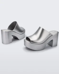 Hot Melissa Mule Hype Light Silver